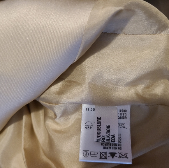 Escada 3/4 sleeve Evening top - Picture 8 of 9